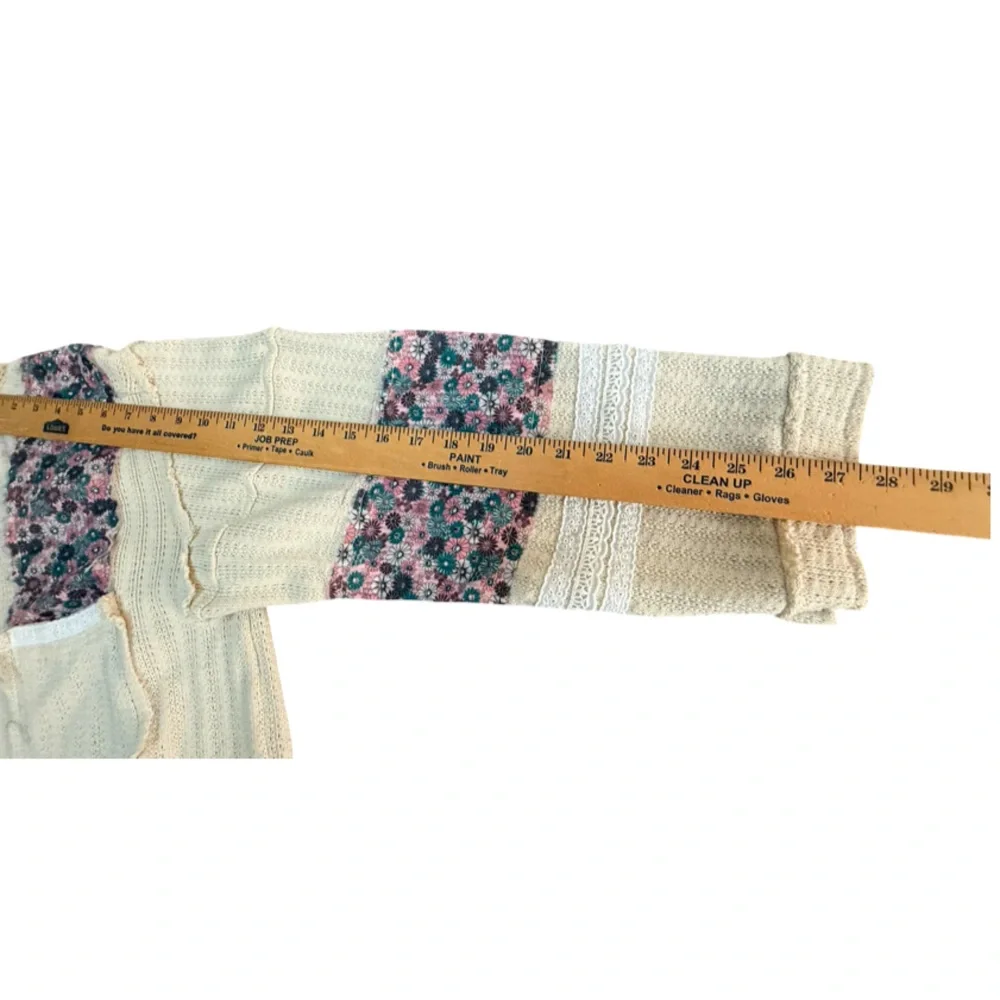 POL Floral Knit Shirt with Pink and Cream Accents - Picture 16 of 16